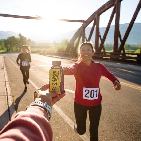 Load image into Gallery viewer, Honey Stinger Acai Pomegranate Energy Gel - 6 Pack